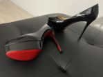 LOUBOUTIN 